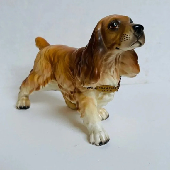 Spaniel Dog Figurine Japan 8214 Vintage Animal Figure Home Decor Memorabilia - Picture 1 of 10